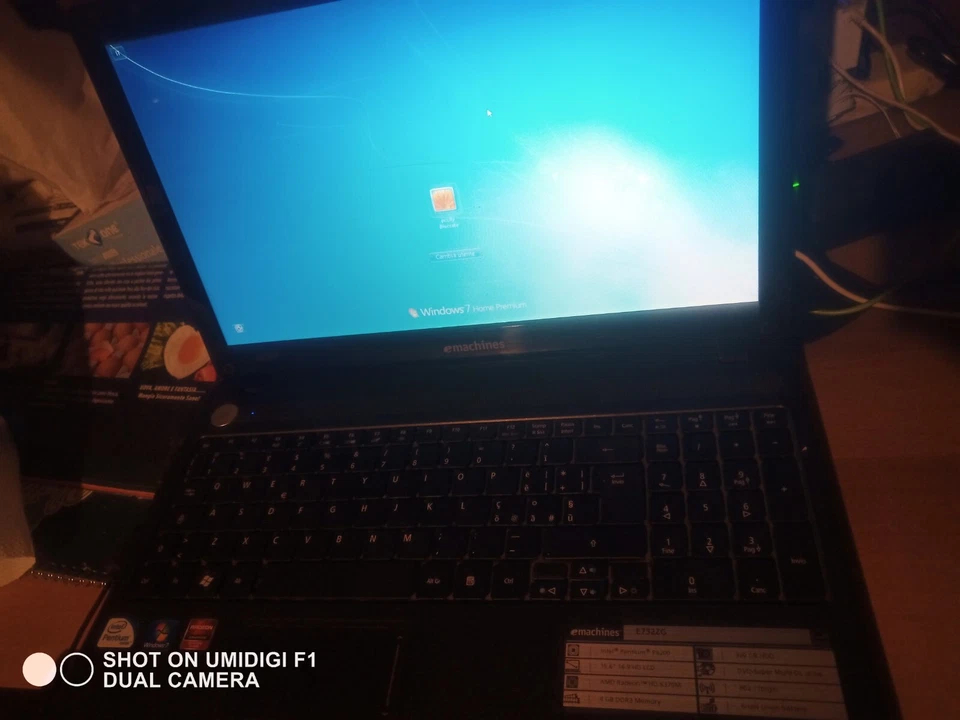 PC Notebook Computer Portatile emachines  - Immagine 1 di 4