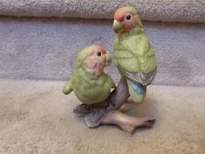 VINTAGE Painted Porcelain Figure Boehm 400-58 Baby Lovebirds 6.25" Tall - Picture 1 of 10