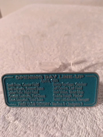 FLORIDA MARLINS 1993 OPENING DAY LINE-UP METAL REFRIGERATOR MAGNET COLLECITBLE Cover