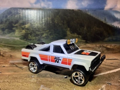 Hotwheels «73 Jeep J10 K&N воздушный фильтр/смена колес хром 5 звезд - Изображение 1 из 4