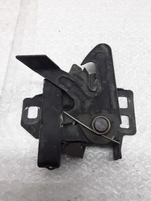 Hood Latch 2004 CHEVROLET TRAILBLAZER Z-92P - Image 1 of 4