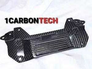 CARBON FIBER BATTERY COVER 2015-2016-2018-2019-2020-2021-2022 YAMAHA YZF R1 - Bild 1 von 8