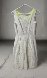 Tahari Phoebe Dress Sz 2 Joey White Eyelet Fit & Flare Lined Sleeveless Zip Back - Picture 1 of 14