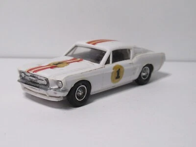 Lindberg Line Mini-Lindy Blanco Ford Mustang Nº5... Parachoques delantero roto Foto 1 de 4