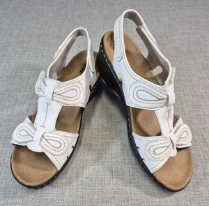 Sandali estivi Clarks Bendables donna Lexi noce Q bianco taglia 8 NUOVI - Foto 1 di 12