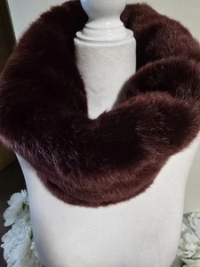 Lands End Burgundy Trendy Neck Warmer Quiet Luxury Timeless Mob Wives Classy - Picture 1 of 8