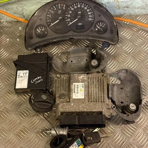 Vauxhall Combo C ECU Kit Tacho Sicherungskasten BCM Wegfahrsperre Schlüssel 2004 OEM 2 Schlüssel - Bild 1 von 8