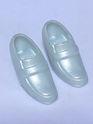 1990's 2000's Barbie Silver Squishy Loafers Heels  Shoes Fashion Avenue - Image 1 of 2