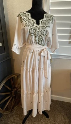 Figueroa & Flower 波西米亚长裙分层连衣裙米色编织阿兹特克绿色刺绣 尺寸 L — 第 1/4 张图片