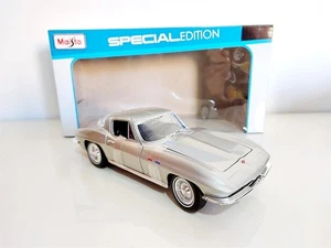 Chevrolet Corvette Grigio Metallizzato del 1965 - 1/18 Maisto - Foto 1 di 7
