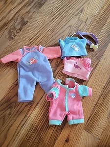 Lotto vestiti bambola bambina Gi Go Toys LEGGI - Foto 1 di 6