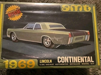 AMT 1969 Lincoln Continental 1/25 Scale Authentic Model Kit **FREE SHIP CANADA** - Image 1 of 4
