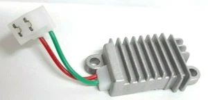 REGOLATORE DI TENSIONE PER ALTERNATORE 24V AUTOCARRI FIAT ALLIS IVECO FIAT OM40 - Foto 1 di 2