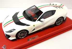 FERRARI 812 COMPETIZIONE Fuji White + showcase LTD 02/23 pcs BBR MODELS 1/18 - Foto 1 di 12