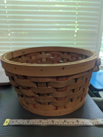 Large Wicker Basket Wooden w/ Lid Hand Woven Swivel Handles Bread Cover