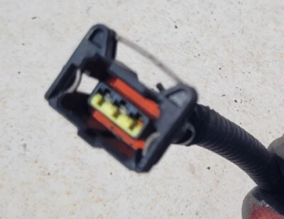 03 CONECTOR ENCHUFE CABLE HYUNDAI SONATA COLETA DEL ARNÉS DEL COMPARTIMIENTO DEL MOTOR 2,7 L  Foto 1 de 4