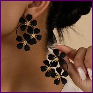 Pendientes colgantes de flores verdes blancas negras de moda para mujer vintage bohemios de verano - Imagen 1 de 29