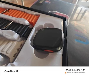 Ultra Android Smartwatch + 7 Straps +Wireless Charger (NEW) - Picture 1 of 13