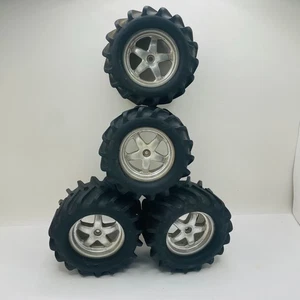 Vintage Traxxas T-Maxx E-Maxx Chevron Tractor Tires on 14mm hex Wheels *READ* - Picture 1 of 16