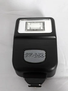 Flash per fotocamera modello PF-200 - Foto 1 di 4