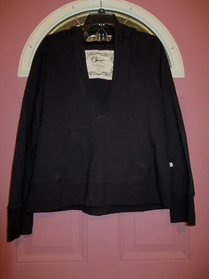 Sudadera con capucha negra manga larga Lane Bryant Venezia V-Sport para mujer talla 14/16  Foto 1 de 4