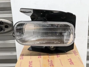 TYC 19-5432-00 LH Fog Light Assembly for Ford NEW - Picture 1 of 15