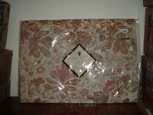 Nuevo Juego de 4 Manteles Colchonetas Waterford Flor Prado Embalaje Original Sellado - Imagen 1 de 1