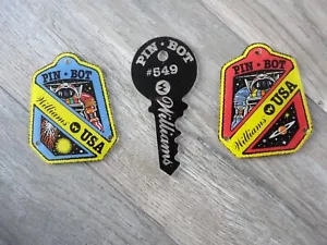 Pinbot Pinball Máquina Williams Promo Recortes de Plástico y Llavero / Juego de Llavero - Imagen 1 de 2