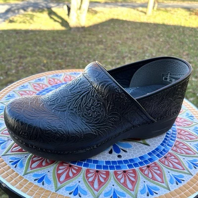 Zuecos Dansko XP 2.0 Pro para mujer 40 EU / 10 US negros florales zapatos de cuero Foto 1 de 4