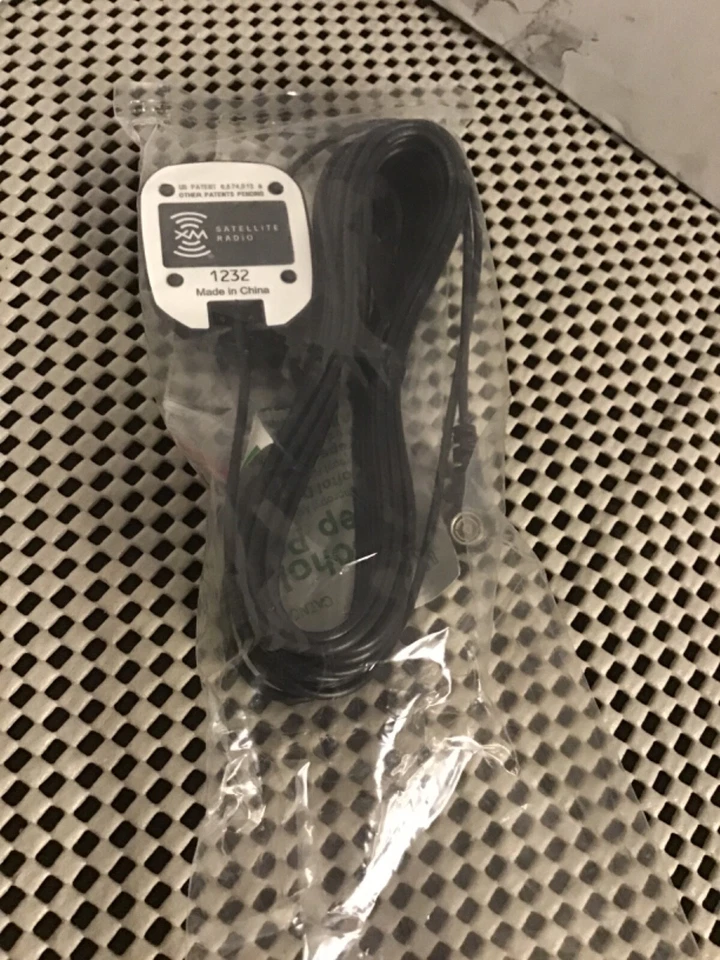 Sirius XM Antenna XVANT1 Car Vehicle Magnetic Mount 1t