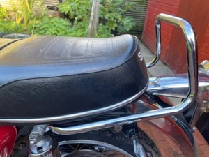 Riel de agarre trasero cromado para Suzuki GT750 J K L M A B hervidor de agua Buffalo 94710-31000 - Imagen 1 de 5