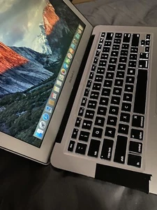 Apple MacBook Air 13.3 inch Laptop - A1466 (2015) - Picture 1 of 3