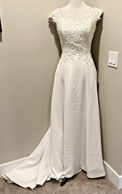 Vestido de novia Mon Cheri blanco con tapa de hombro tren bordado floral ~ talla 6 Foto 1 de 4