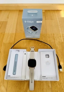 Fitbit Sense 2 40,5mm Aluminiumgehäuse-Soft Gold mit Sportarmband in Blue... - Bild 1 von 4