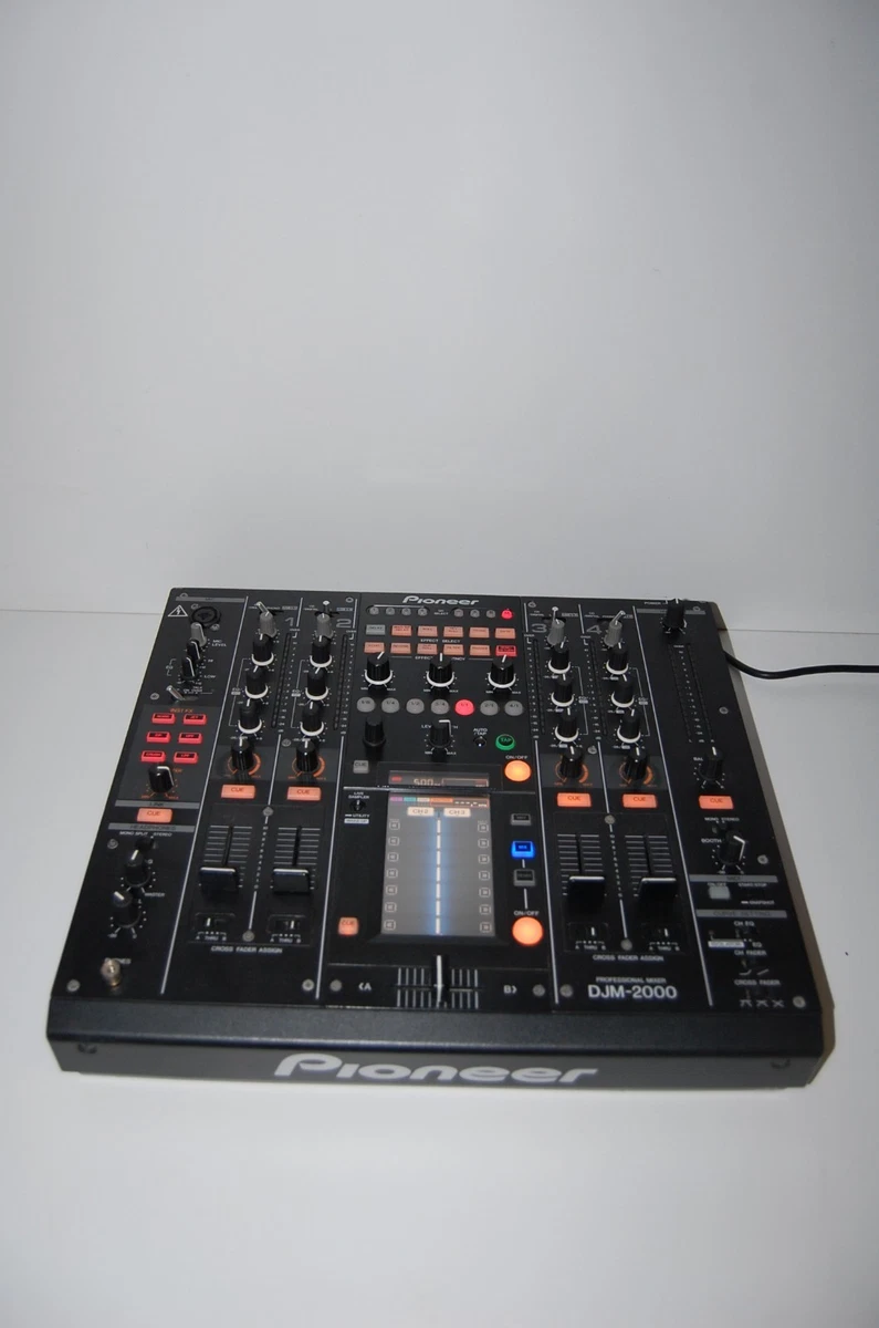 Pioneer DJM-2000 DJミキサー 使用回数少なく超美品 動作確認済 Pioneer DJM-2000 DJミキサー 使用回数少なく超美品 動作確認済
