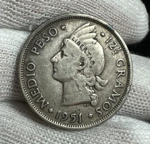 1951 DOMINICAN REPUBLIC 1/2 PESO KM-21 - SILVER - FREE USA SHIPPING! B3647 - Picture 1 of 10