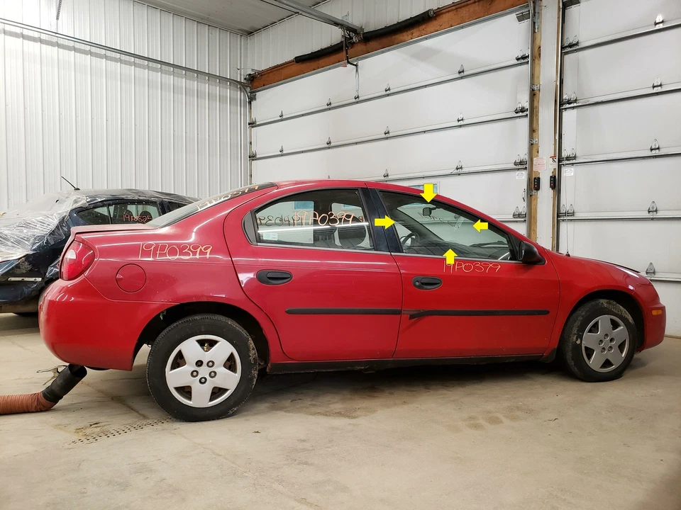 Dodge Neon 2004 pasajero puerta delantera derecha ventana de vidrio solamente Foto 1 de 1