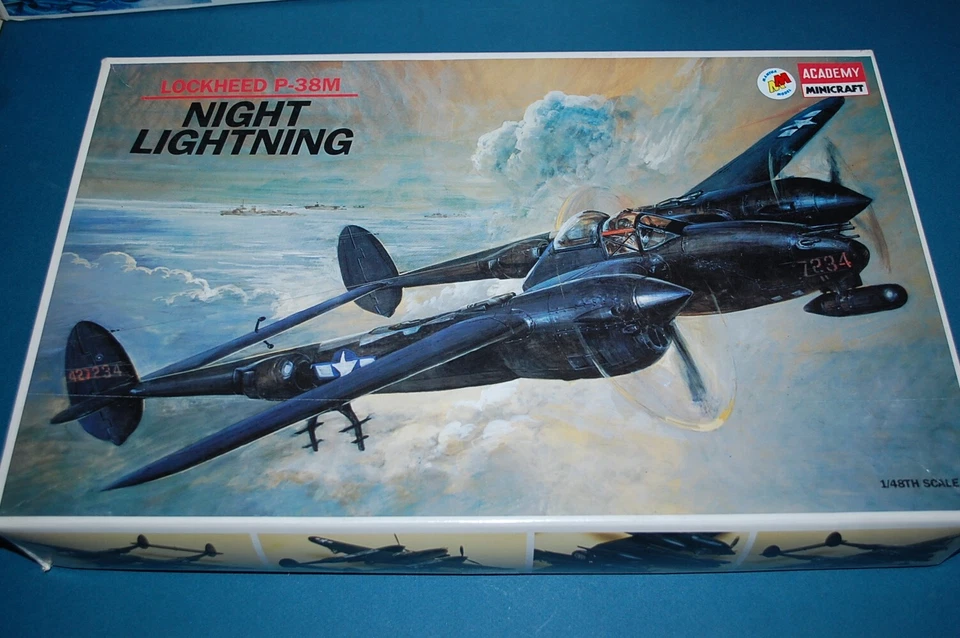 Academy 2145 - Lockeed P-38M Night Lightining   scala 1/48 - Immagine 1 di 1