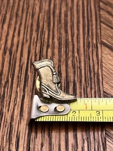 Prendedor de solapa vintage con aspecto de pátina antigua bota de vaquero ENVÍO GRATUITO - Imagen 1 de 2
