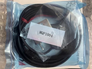 1PC KEYENCE LV-NH35 Laser Sensor LVNH35 New In Box Expedited Shipping - Picture 1 of 3