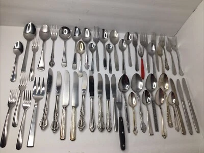 Lote Mixto 50 Cubiertos Varios Patrones Cucharas, Tenedores Cuchillos A GC Foto 1 de 4