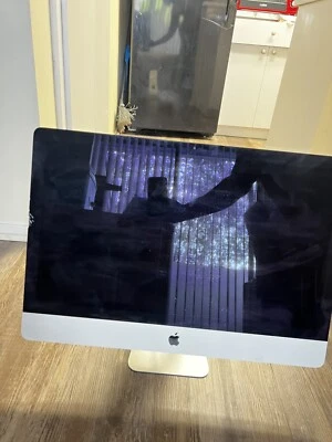 Apple iMac 27'' (1TB HDD, Intel Core i5-4570, 3.4GHz, 16GB, NVIDIA GeForce GTX - Image 1 of 4