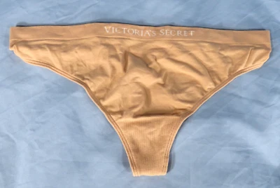 Винтажный Victoria's Secret бежевый мягкий вязаный стринги трусики бикини белый логотип пояс L - Изображение 1 из 4