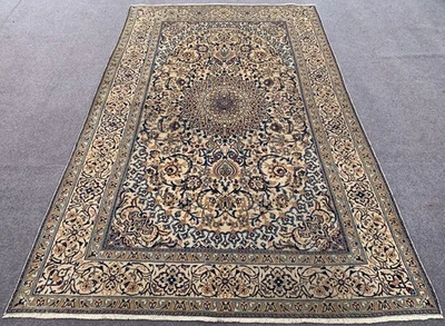 Genuine Hand Knotted Vintage Tribal Naeen Wool & Silk Touch Area Rug 10 x 6 Ft - Image 1 of 4