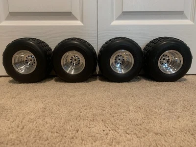 ** TAMIYA CLODBUSTER ** Ruedas de aluminio (VER / TMS) + Neumáticos de perilla (JCONCEPTS) Foto 1 de 4