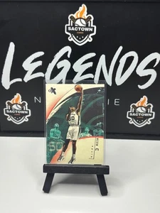 2001-02 EX - David Robinson #48 - Picture 1 of 2