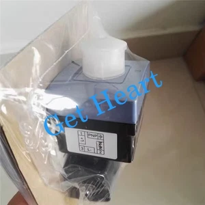 NEW 00423913 SE30/8030 12-36V Burkert flowmeter fast ship via fedex/dhl/ups - Picture 1 of 3