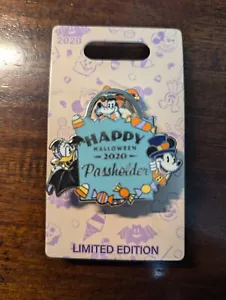 New Disney Parks Happy Halloween 2020 Mickey Donald Goofy Passholder Pin LE 5000 - Picture 1 of 2