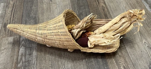 Vintage Horn Of Plenty Cornucopia Wicker Rattan Hanging Basket Includes Corn Cover