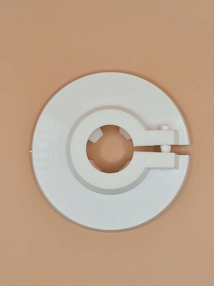Radiator Rosettes - Plastic Rosettes White, For Heating Pipes Size 15 - 35mm - Image 1 of 1